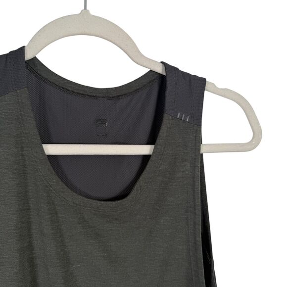 Lululemon License to Train Tank Top Grey Muscle Gym Workout Mens Size Small? - Picture 2 of 5